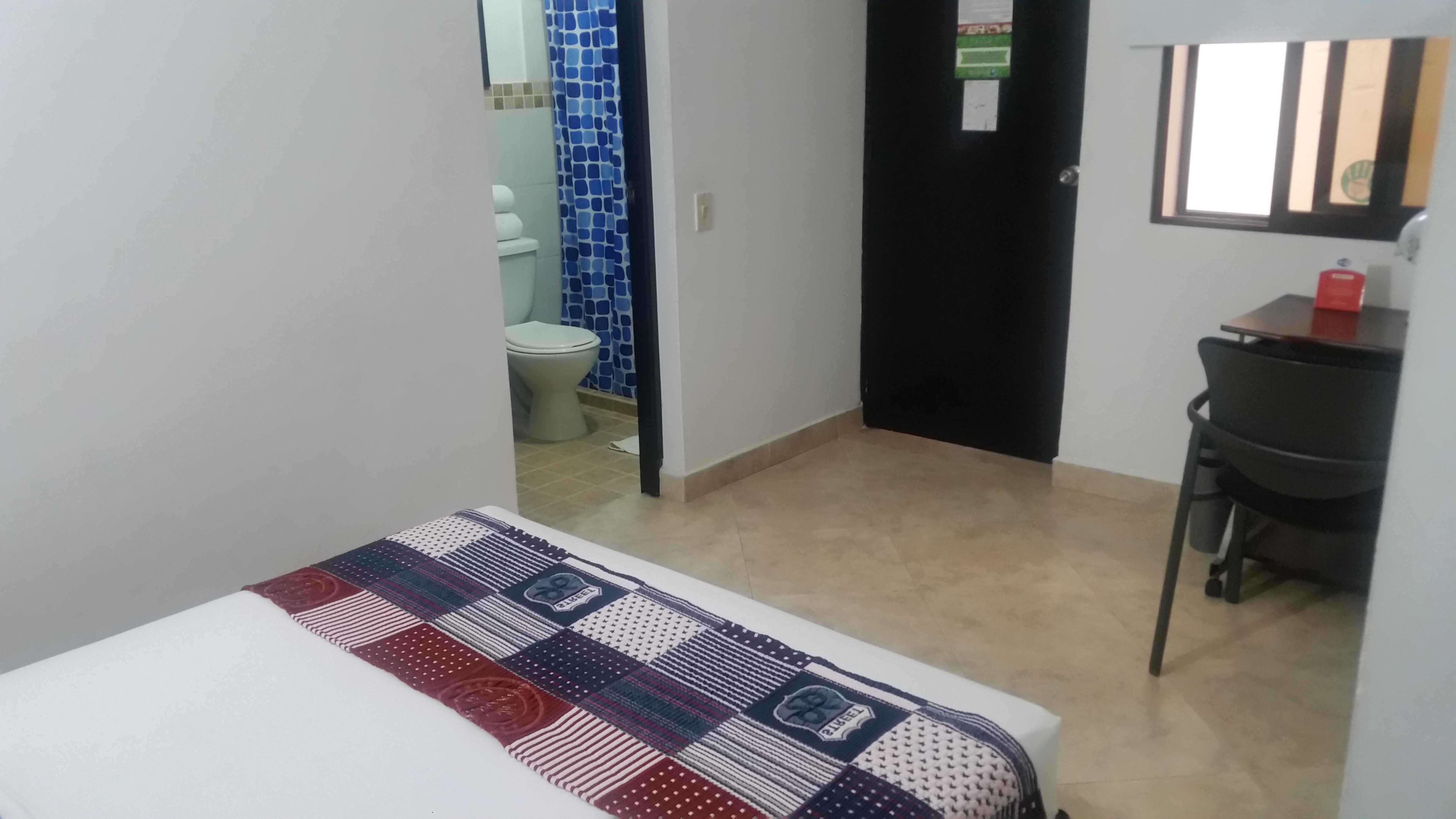 金塔路酒店 麦德林 外观 照片
