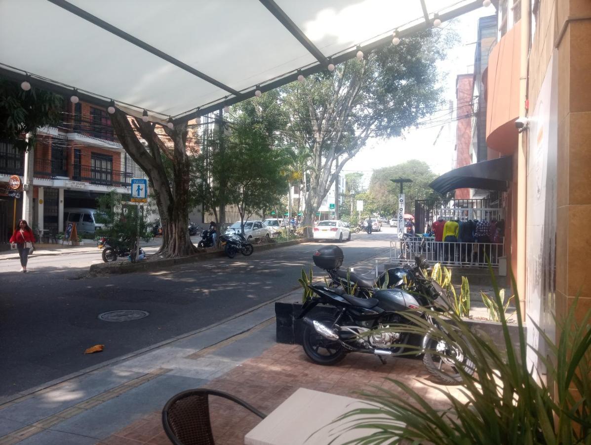 金塔路酒店 麦德林 外观 照片
